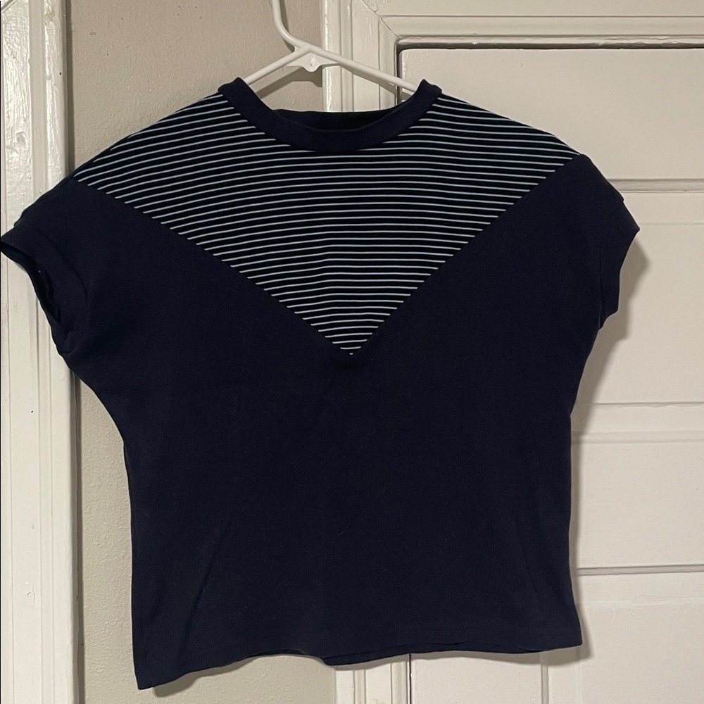 Freddies of Pinewood Short Sleeve Navy Blue with Light Blue Stripes Chevron Top